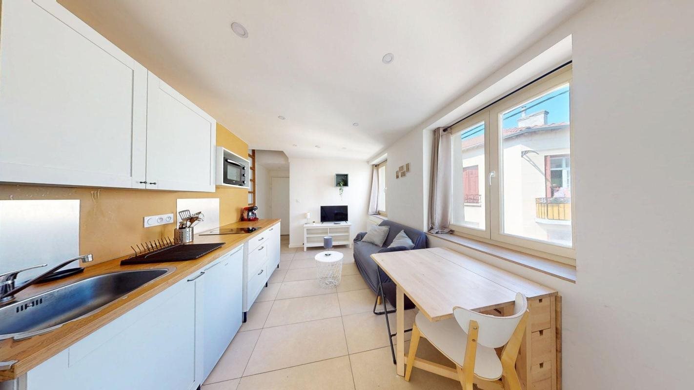 Appartement à louer, 18m², Saint-Etienne