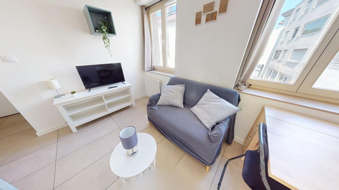 Appartement à louer, 18m², Saint-Etienne
