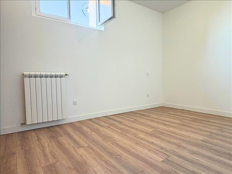 Maison à louer, 189m², Saint-Etienne-du-Grès