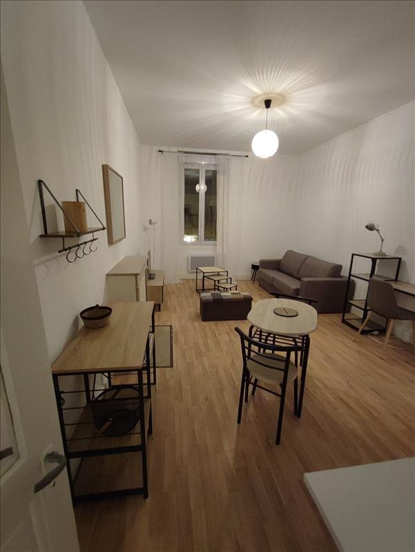 Appartement à louer, 30m², Civray