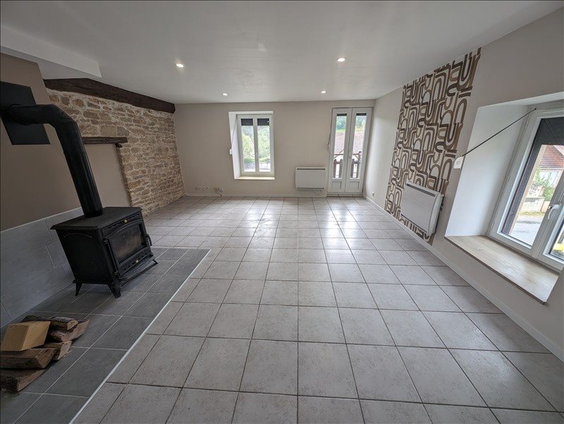 Appartement à louer, 66m², Epeugney