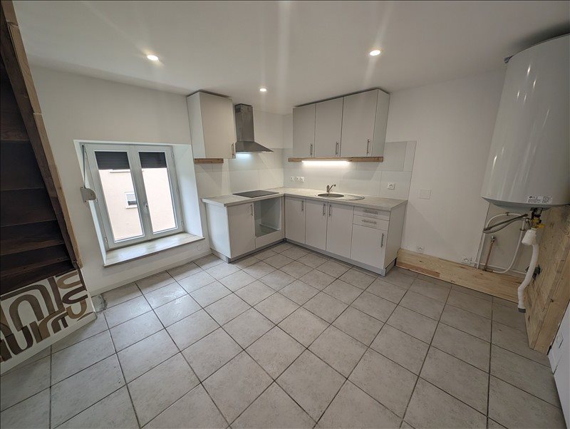 Appartement à louer, 66m², Epeugney