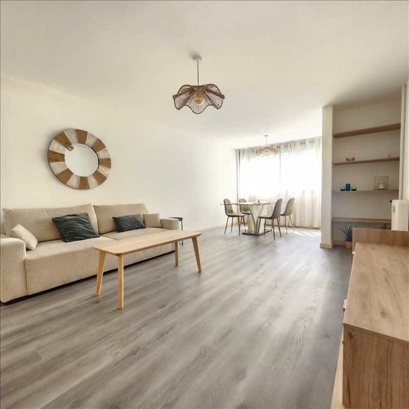 Appartement à louer, 74m², Nice