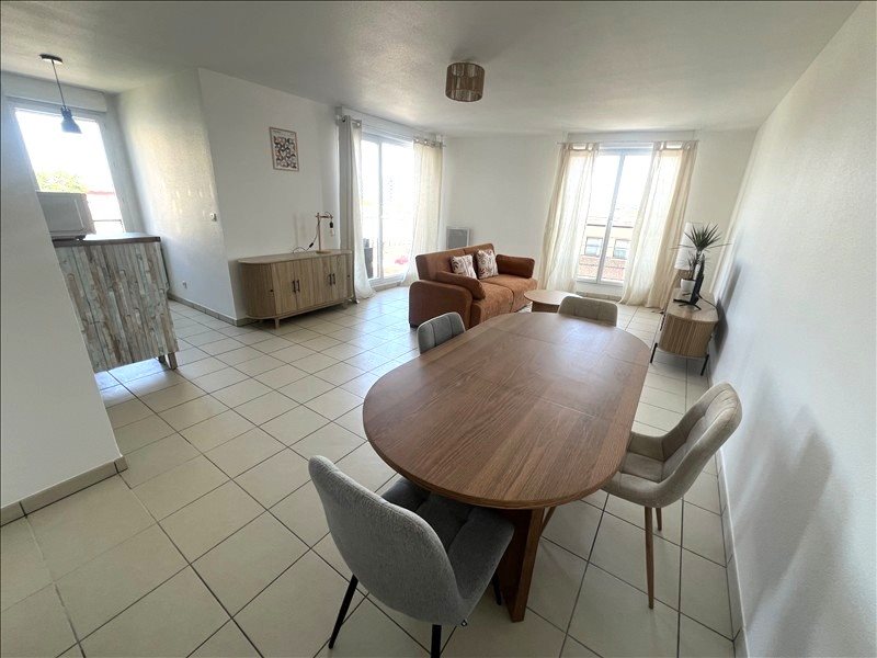 Appartement à louer, 66m², Vénissieux
