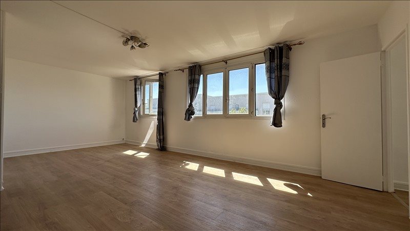 Appartement à louer, 68m², Thiais