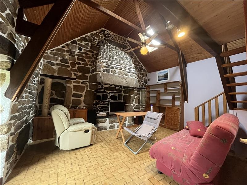 Maison à louer, 110m², Rostrenen