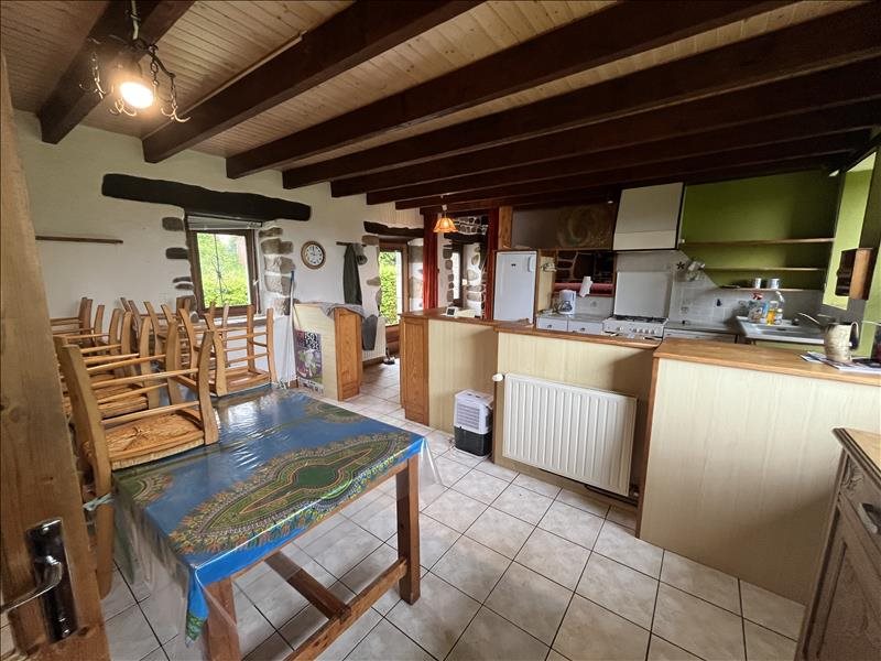 Maison à louer, 110m², Rostrenen
