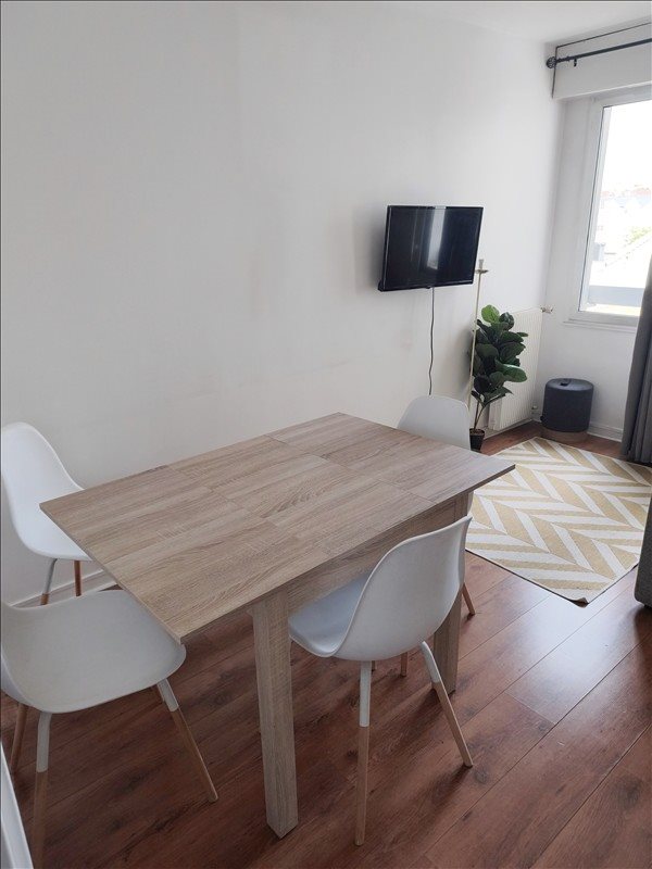 Appartement à louer, 23m², Paris 18ème