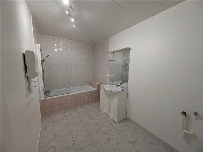 Appartement à louer, 62m², Epeugney