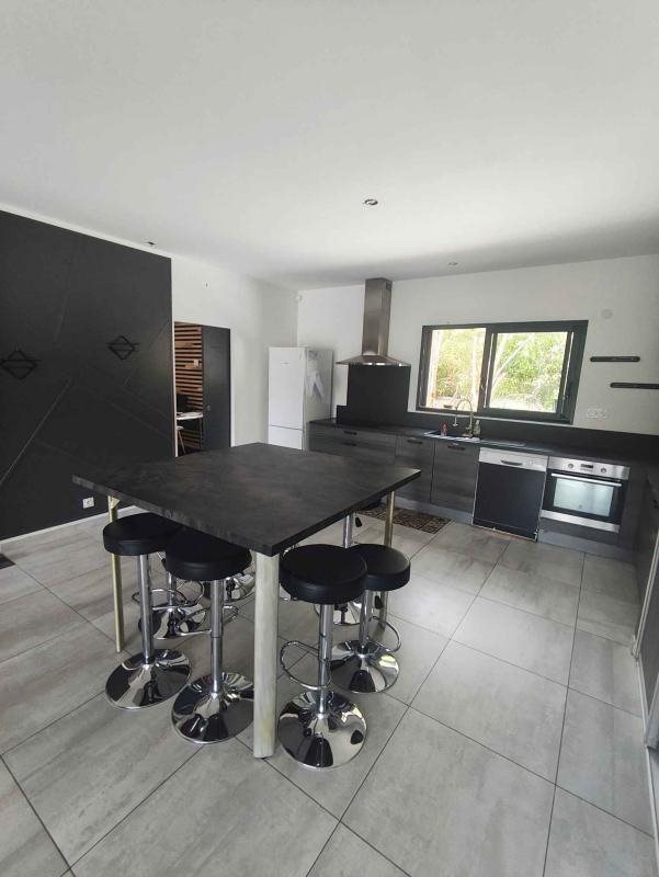 Maison à louer, 166m², Saint-Christophe