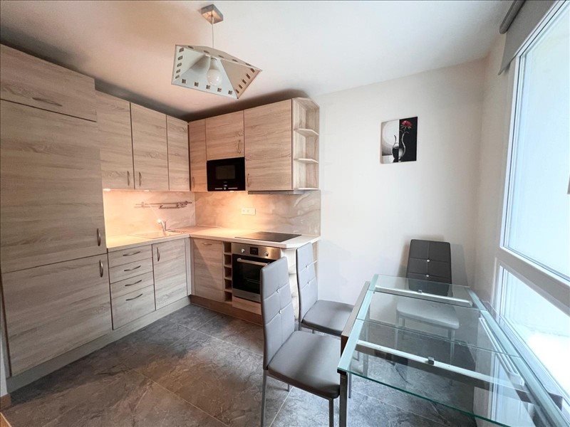 Appartement à louer, 50m², Courbevoie