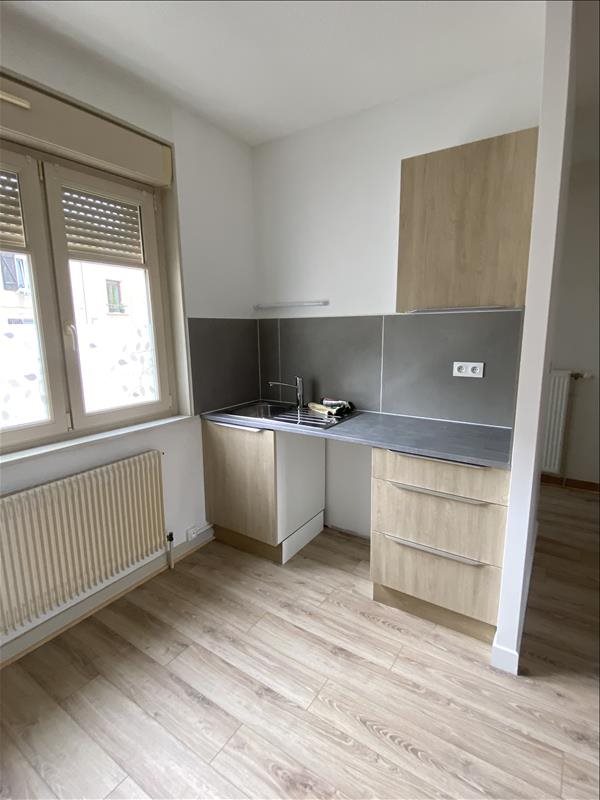 Appartement à louer, 69m², Pulligny