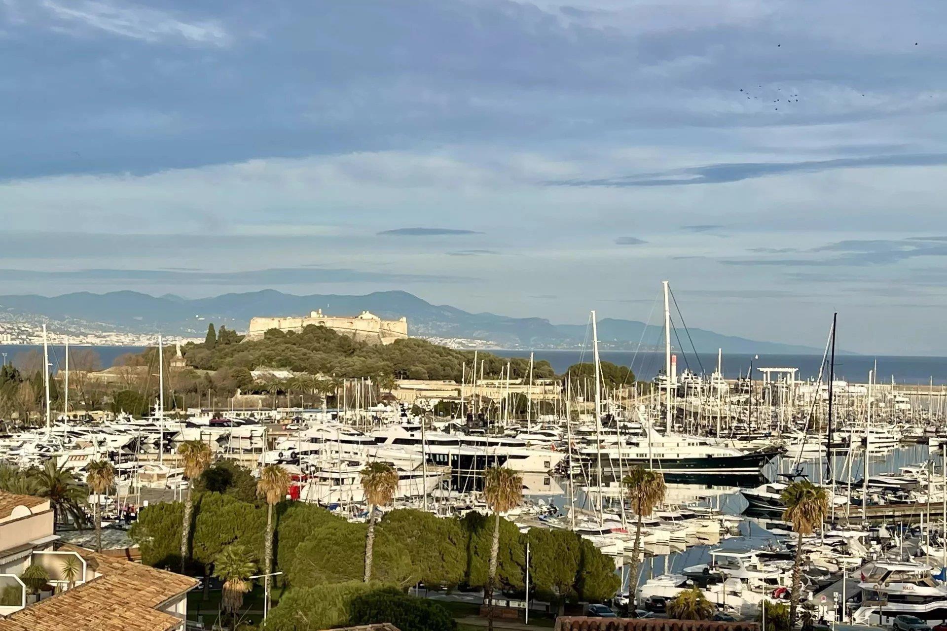 Appartement à vendre, 79m², Antibes