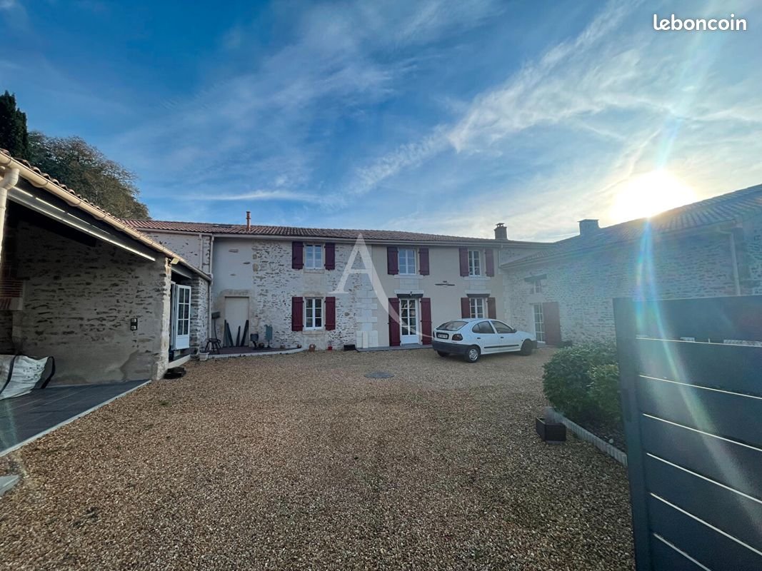 Maison à louer, 171m², Sérigné