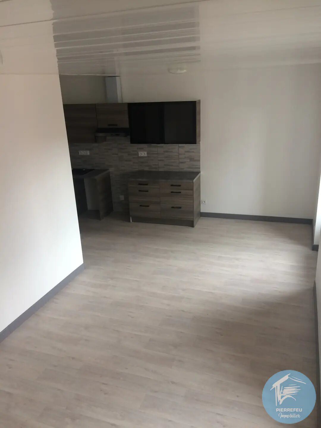 Appartement à louer, 82m², Saint-Vincent-de-Reins