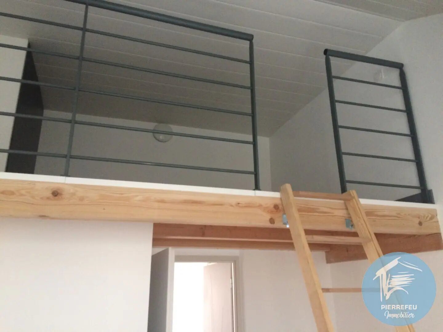 Appartement à louer, 24m², Thizy