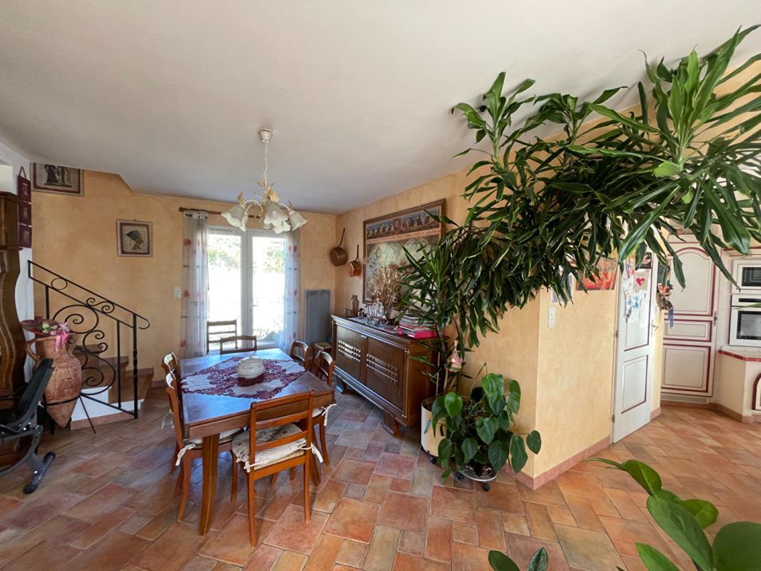 Maison à vendre, 156m², Barjac
