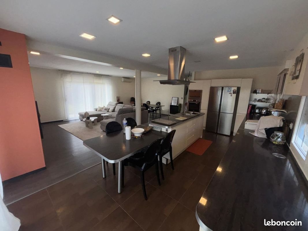 Maison à louer, 193m², Andrésy