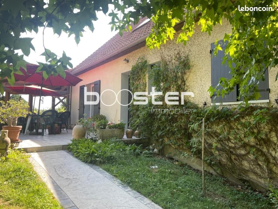 Maison à vendre, 140m², Saint-Yrieix-la-Perche