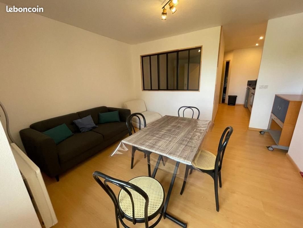 Appartement à louer, 35m², Saint-Yrieix-la-Perche