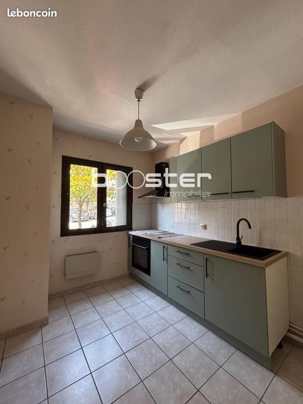 Appartement à louer, 49m², Saint-Yrieix-la-Perche