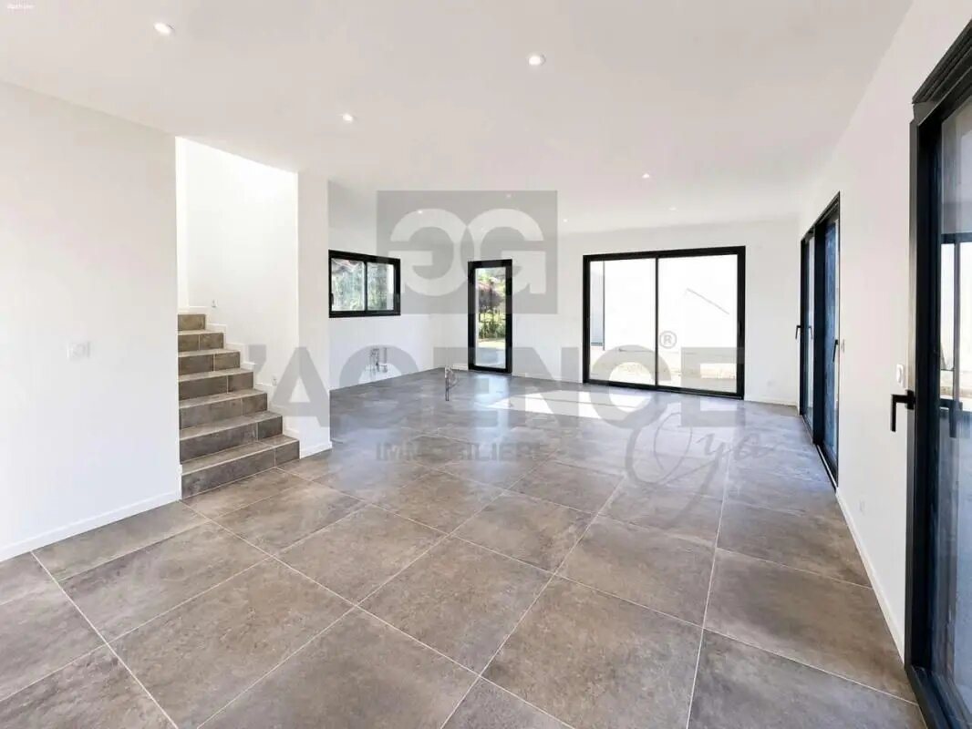 Maison à vendre, 142m², Thyez