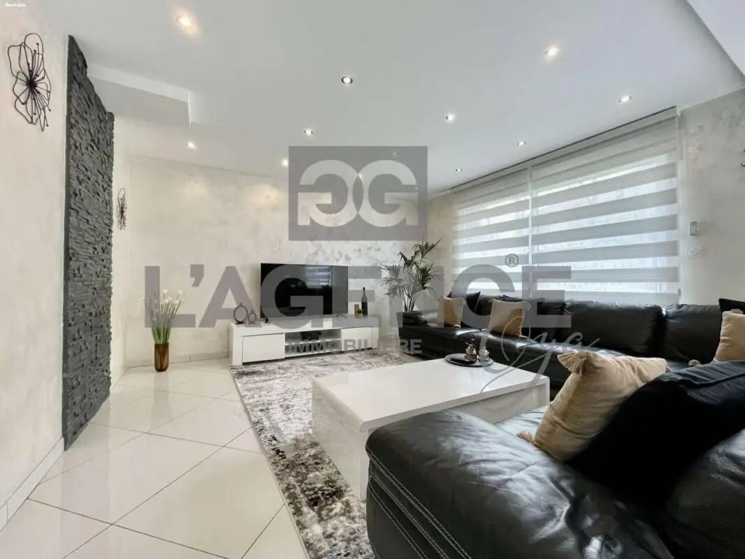 Maison à vendre, 130m², Vétraz-Monthoux