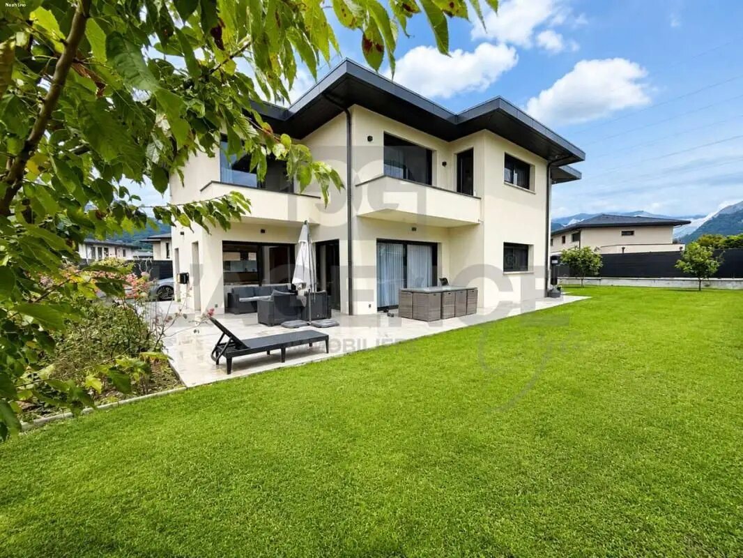 Maison à vendre, 180m², Thyez