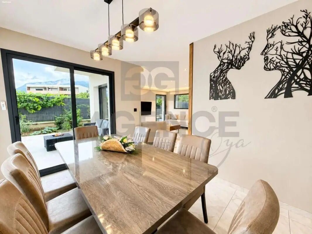 Maison à vendre, 180m², Thyez
