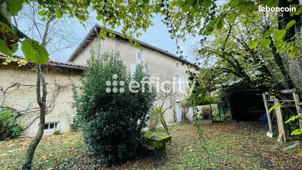 Maison à vendre, 329m², Fontaine-Chalendray