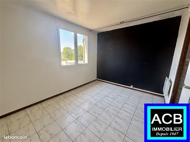 Appartement à louer, 34m², Sainte-Geneviève
