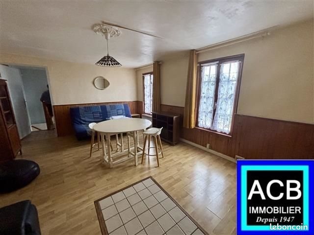 Appartement à louer, 35m², Noailles