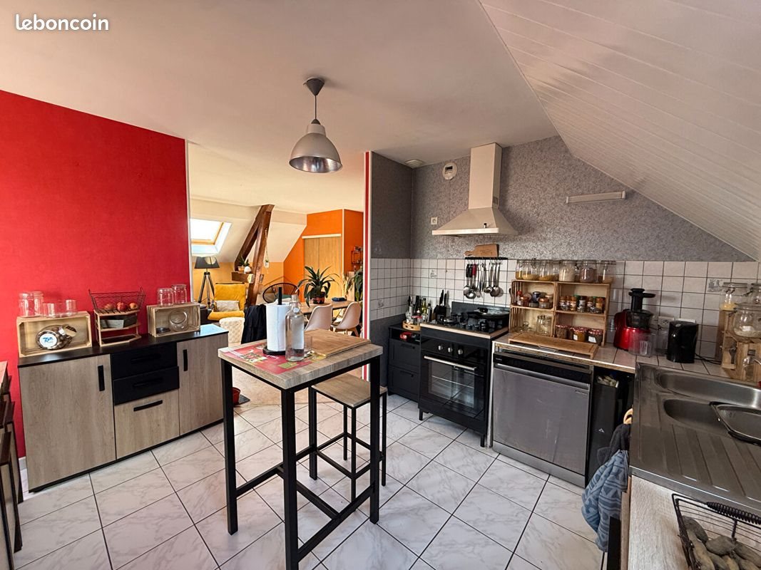Appartement à vendre, 360m², Sedan
