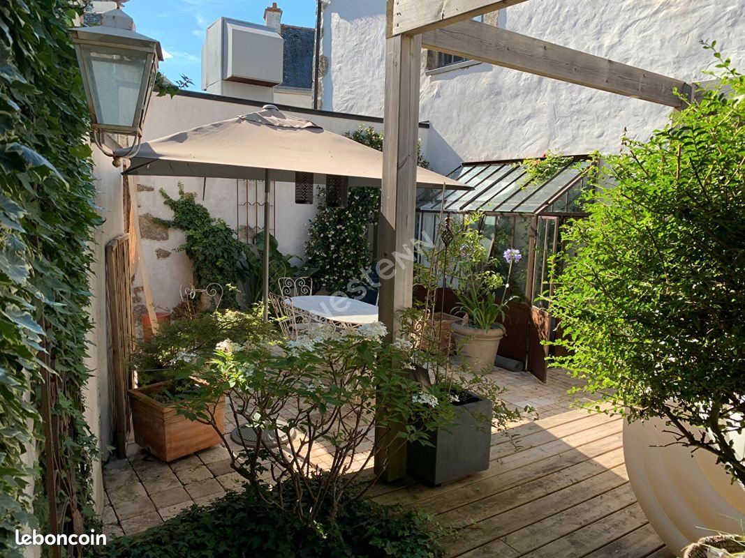 Maison à vendre, 290m², Ambon