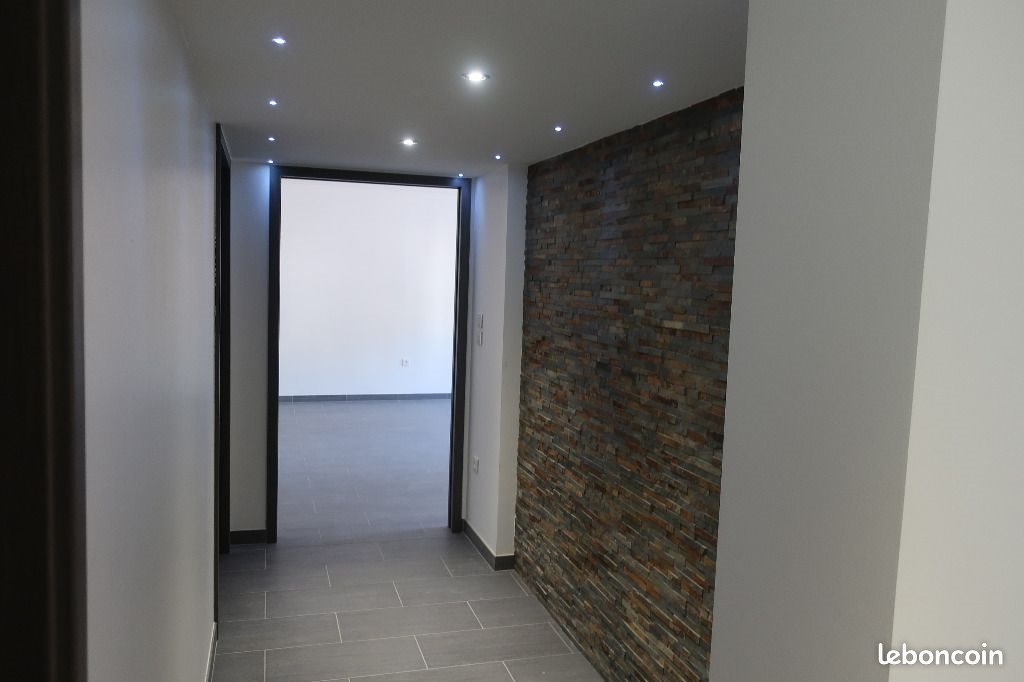 Appartement à louer, 127m², Wettolsheim