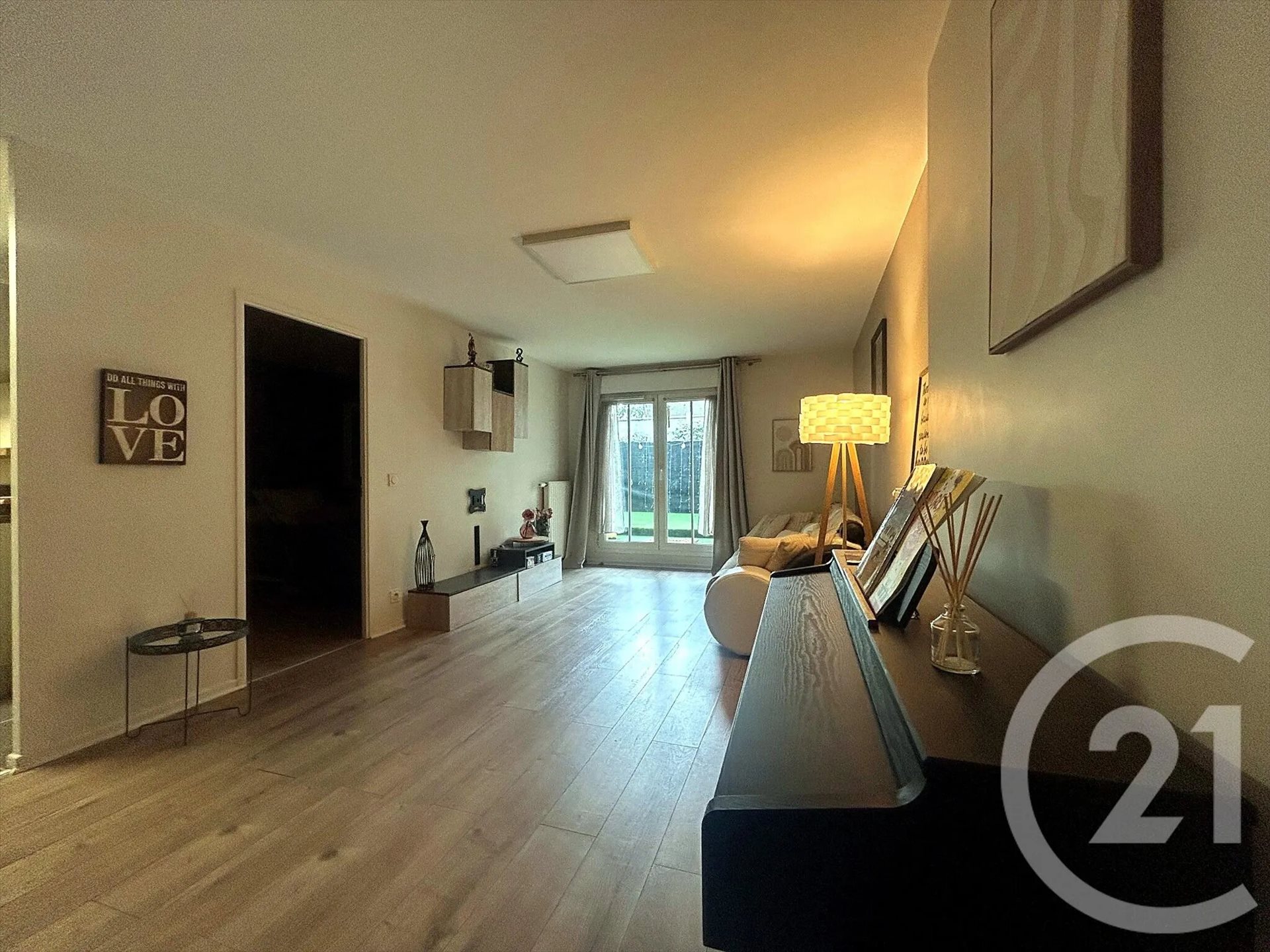 Appartement à vendre, 74m², Stains