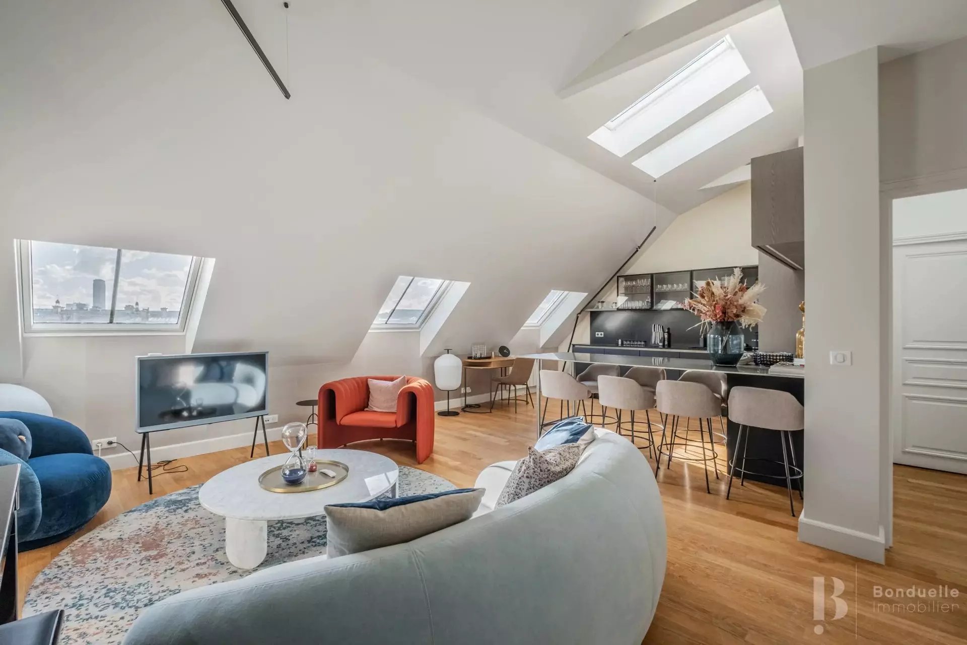 Maison à louer, 76m², Paris 1er