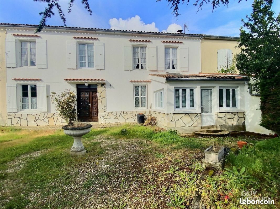 Maison à vendre, 119m², Genouillé