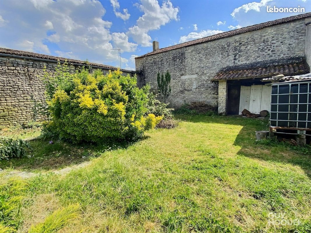Maison à vendre, 119m², Genouillé