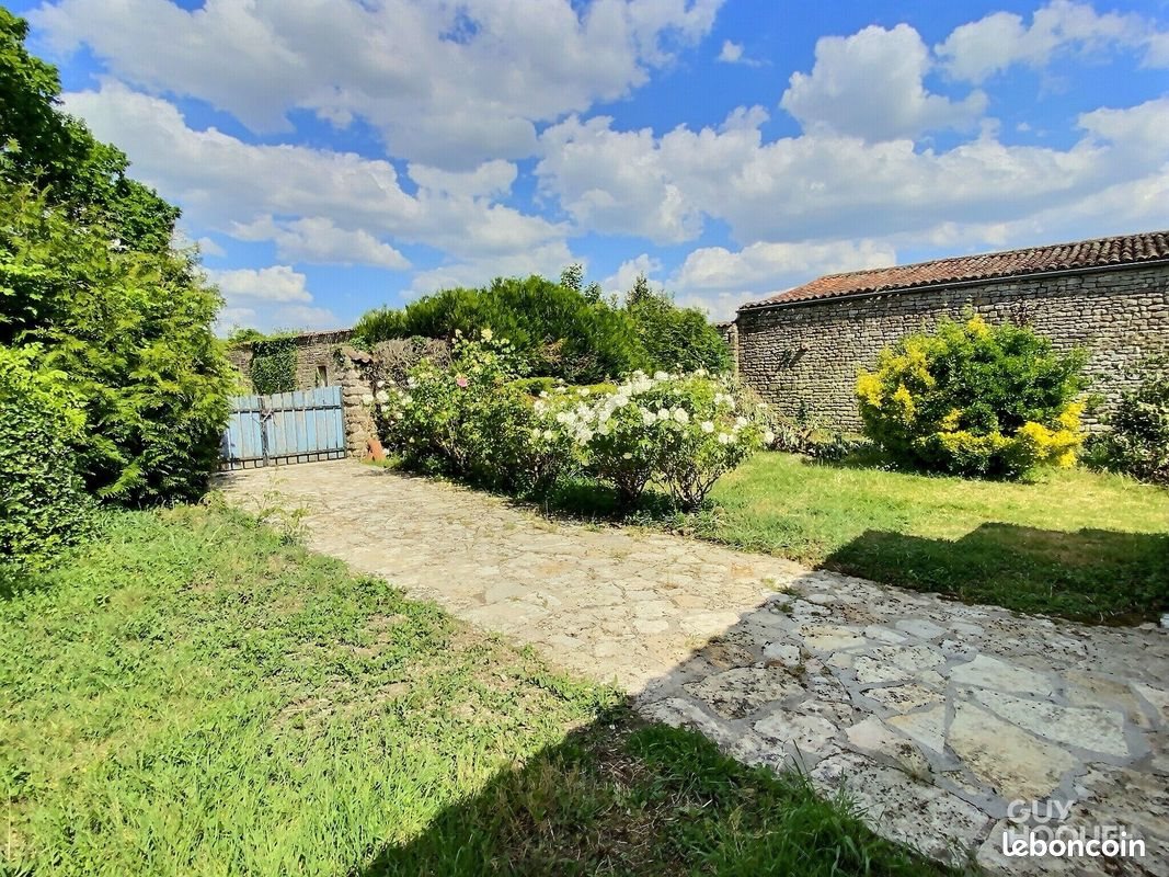Maison à vendre, 119m², Genouillé