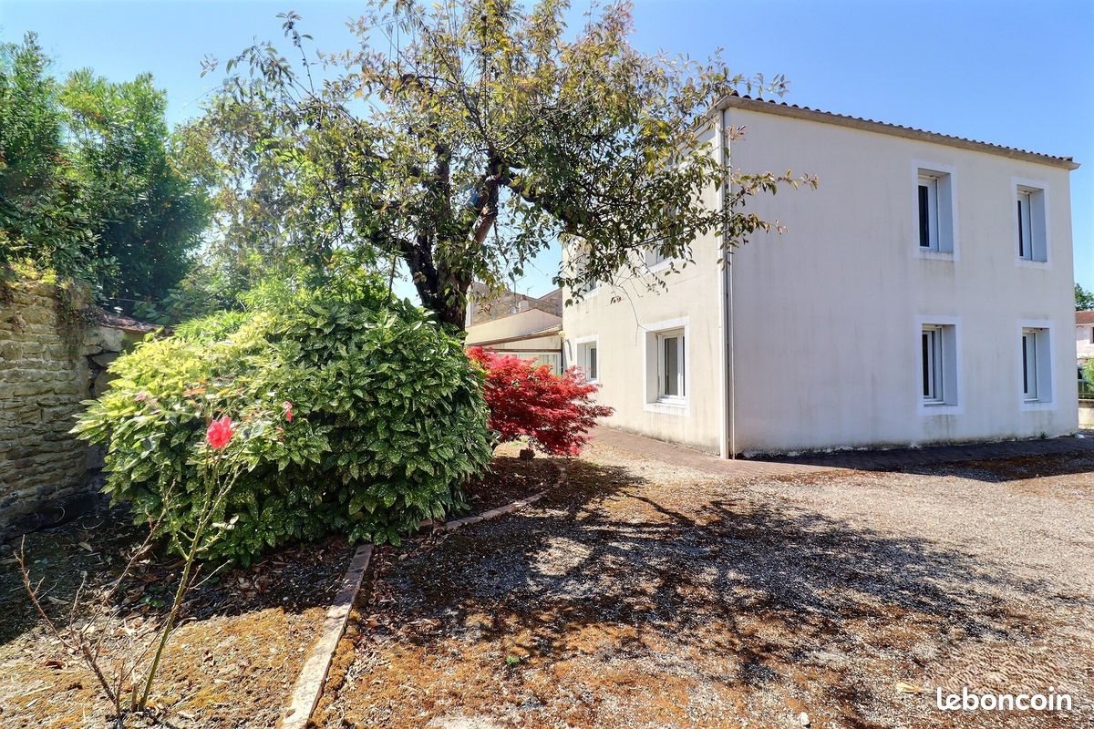 Maison à vendre, 160m², Surgères