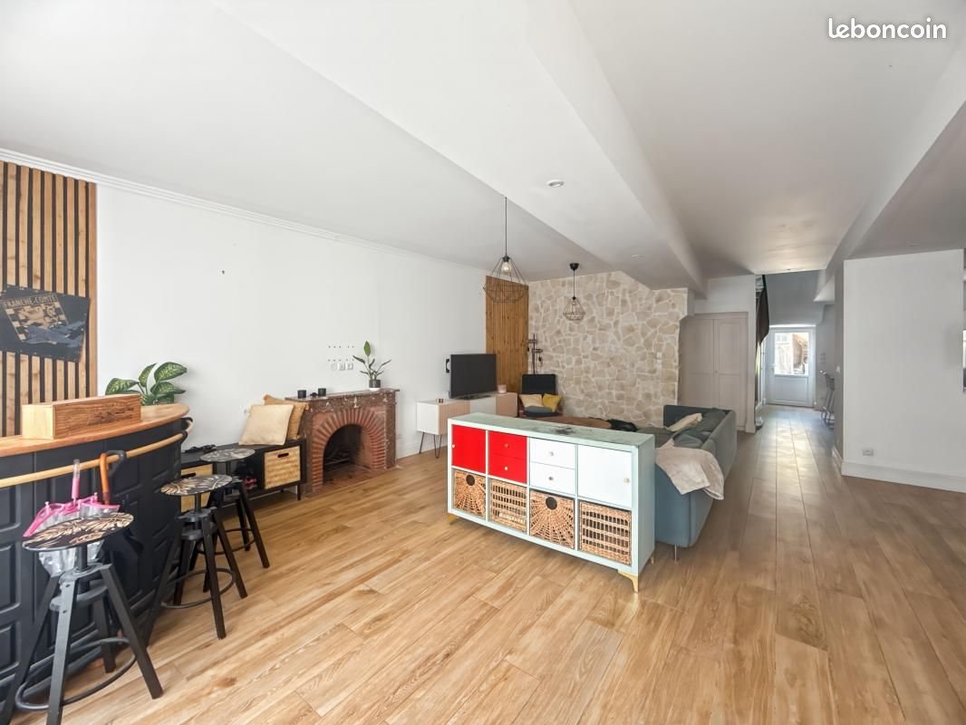 Maison à louer, 174m², Artenay