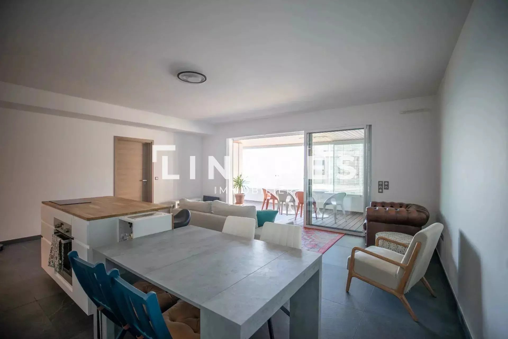 Appartement à louer, 80m², Marseille 7ème