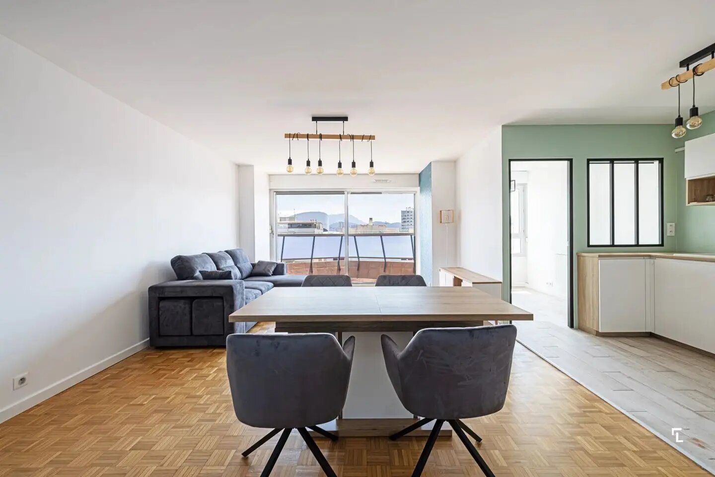 Appartement à louer, 90m², Marseille 8ème