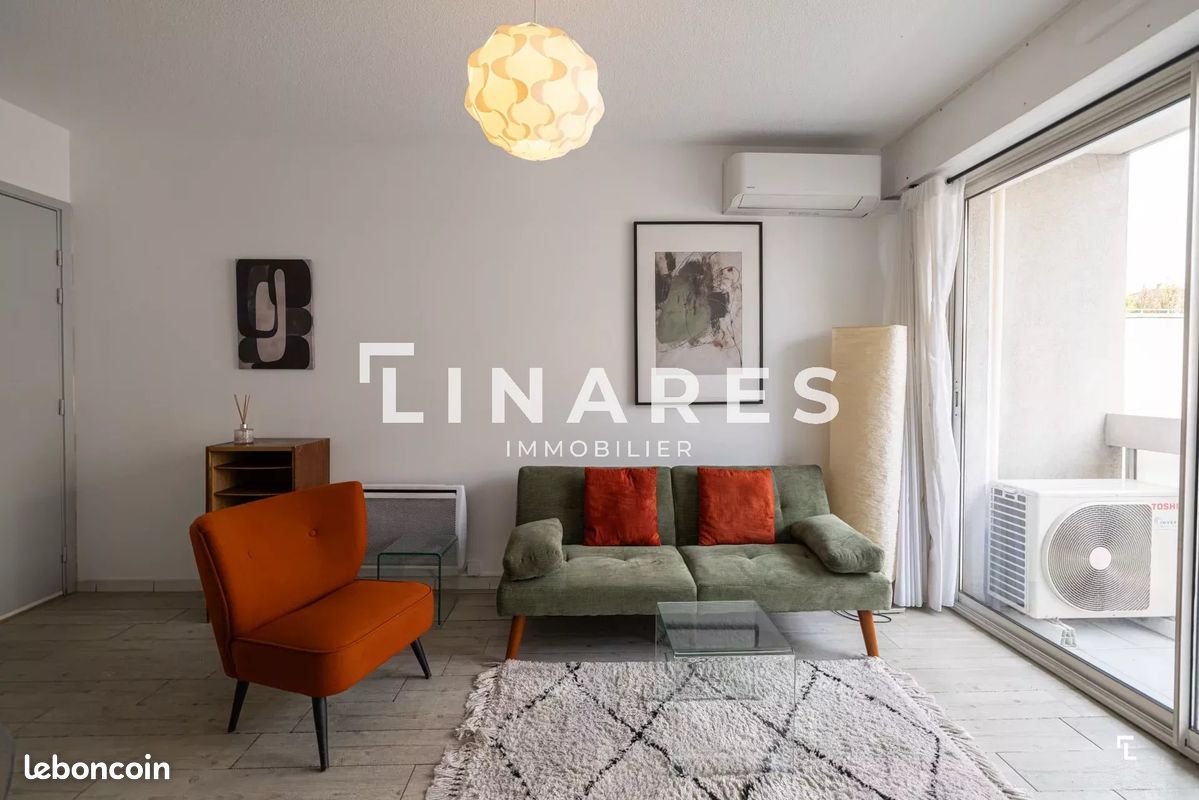 Appartement à louer, 27m², Marseille 8ème
