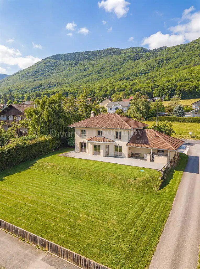 Maison à vendre, 170m², Divonne-les-Bains