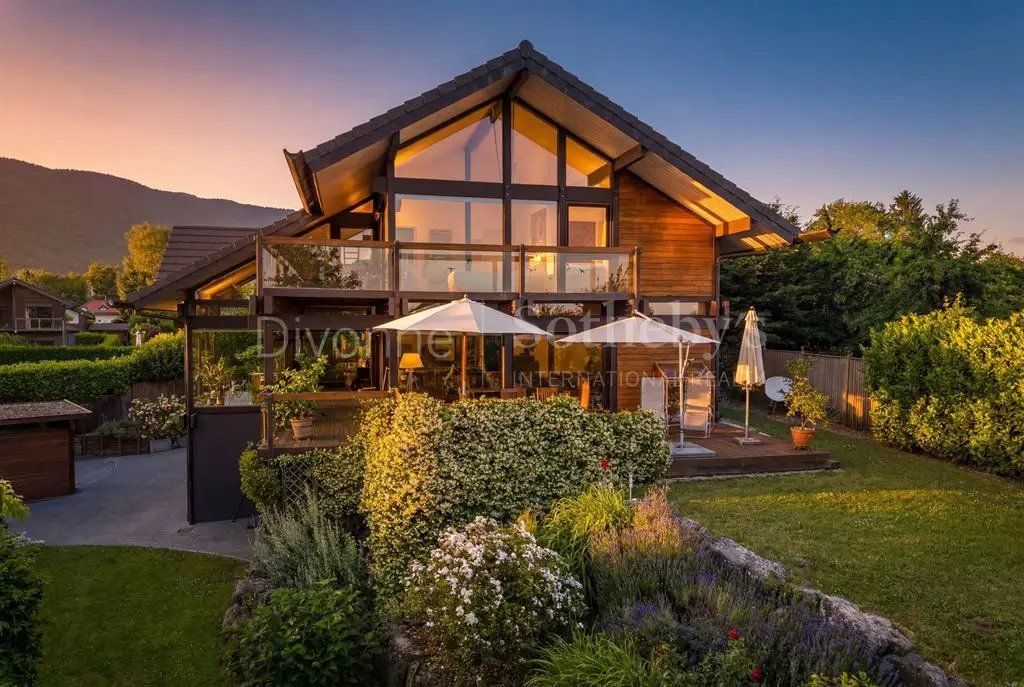 Maison à vendre, 316m², Divonne-les-Bains