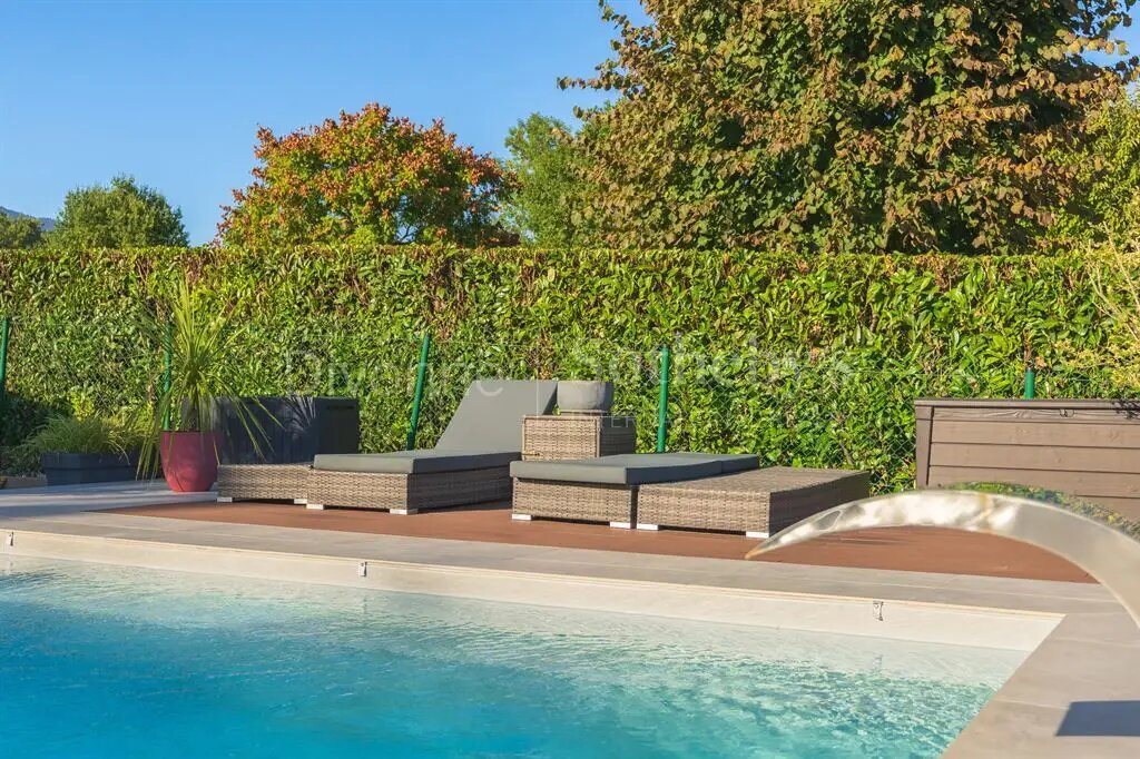 Maison à vendre, 189m², Divonne-les-Bains