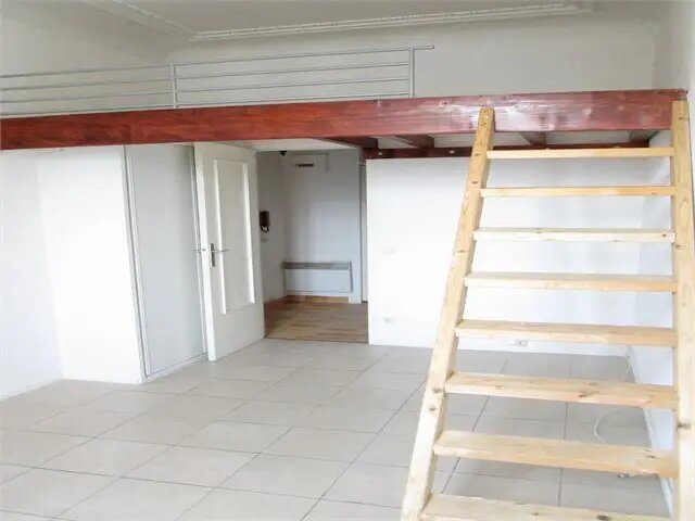 Appartement à louer, 24m², Sanary-sur-Mer