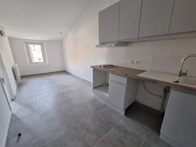 Appartement à louer, 25m², Sanary-sur-Mer
